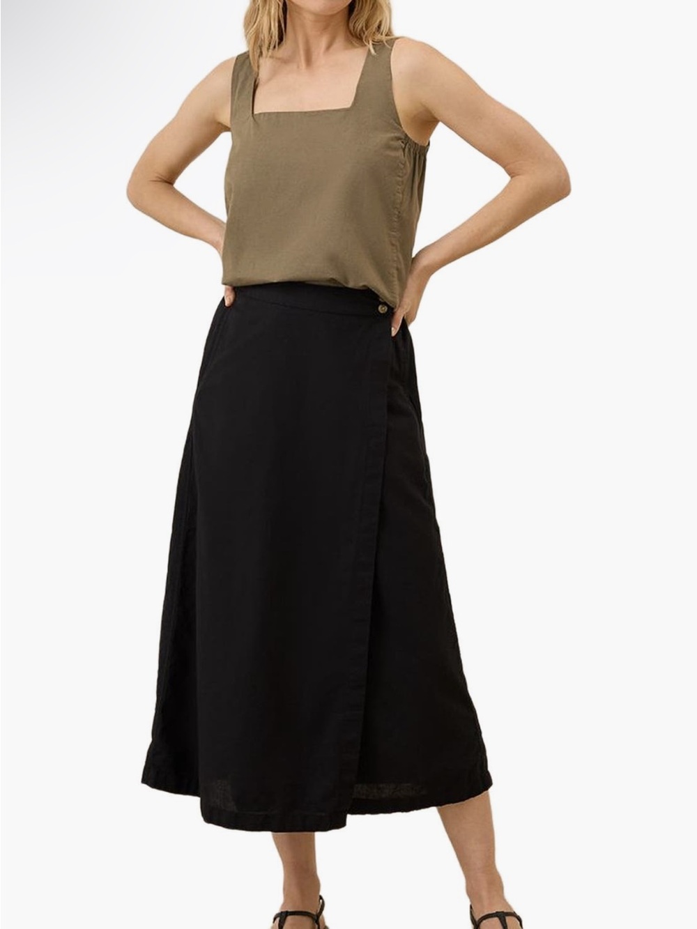 Classic Black Midi Skirt with Side Button Detail - Picture 2 of 6